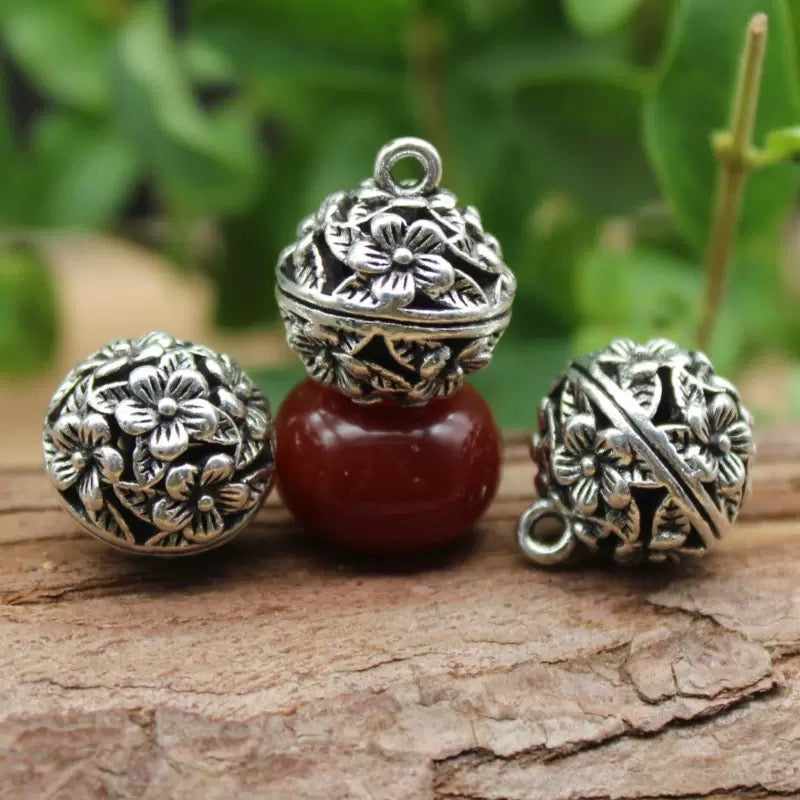 Vintage Floral Embossed Beads – Silver Tone Flower Round Beads for DIY Jewelry Making